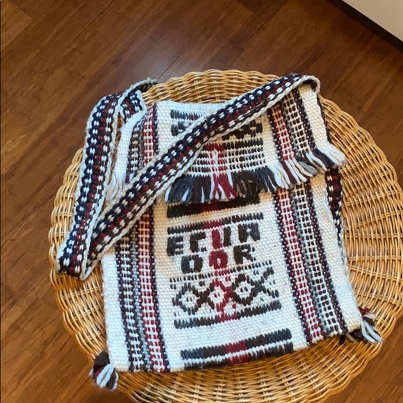 Crochet Satchel bag from Ecuador - Picture 1 of 4